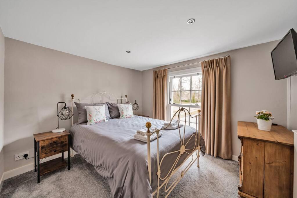 Fox Cottage, Within 5 Min Walk Of Bicester Village Exterior foto