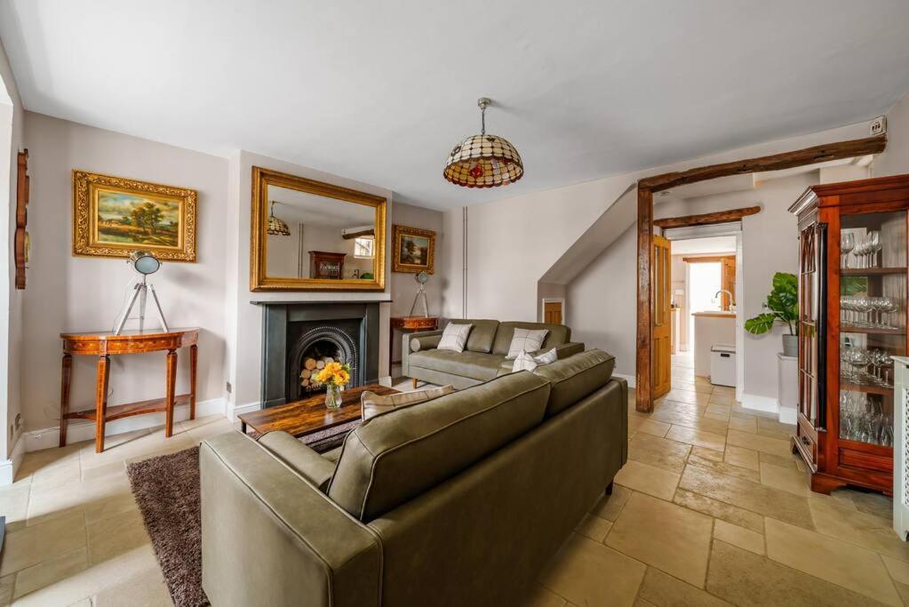Fox Cottage, Within 5 Min Walk Of Bicester Village Exterior foto